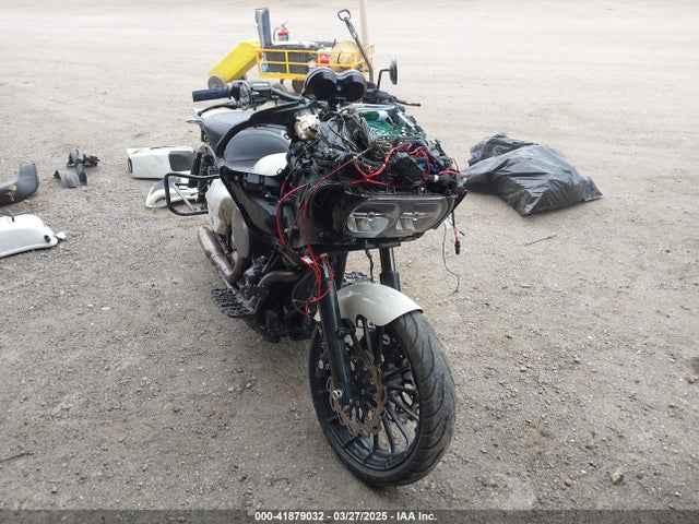 2018 HARLEY-DAVIDSON FLTRXS 1HD1KTC36JB657234