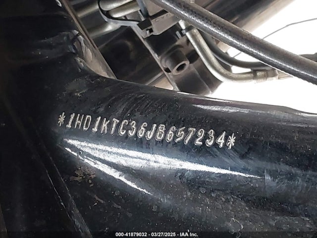 2018 HARLEY-DAVIDSON FLTRXS 1HD1KTC36JB657234 Photo 9