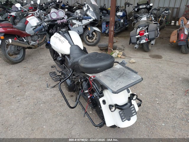 2018 HARLEY-DAVIDSON FLTRXS 1HD1KTC36JB657234 Photo 2