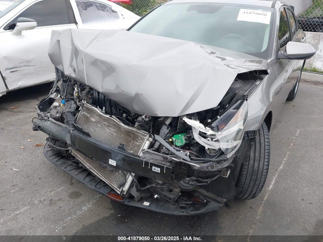 KMHLL4AG9MU136578 Hyundai ELANTRA SE
