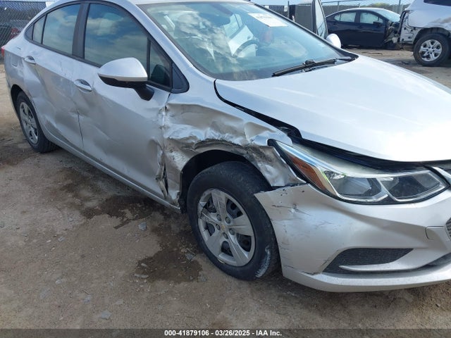 1G1BC5SM2J7197042 Chevrolet Cruze Ls Auto