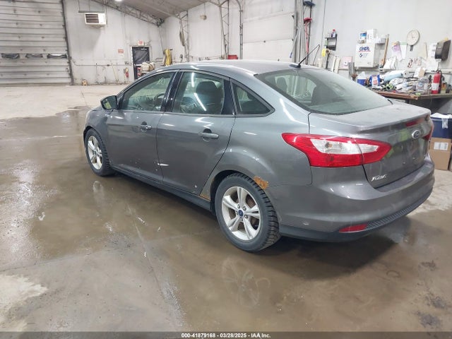 Ford FOCUS SE 2014 1FADP3F22EL428459 Image 3