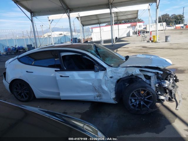 5YJ3E1EB3JF187543 Tesla Model 3 Long Range/performance