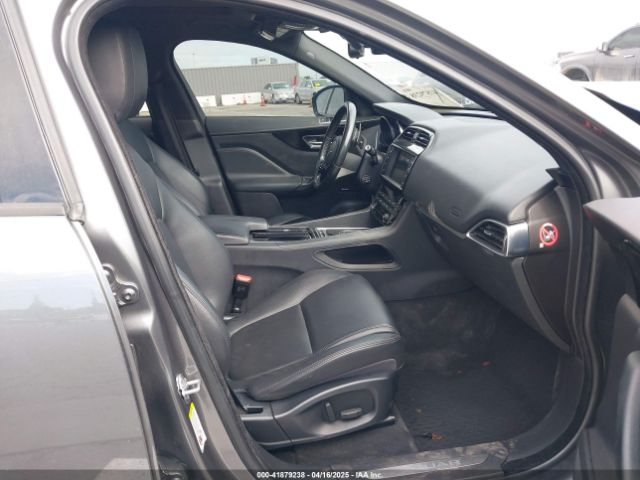 2018 JAGUAR F-PACE SADCJ2GX7JA287085 Photo 4
