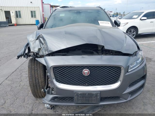 2018 JAGUAR F-PACE SADCJ2GX7JA287085 Photo 5