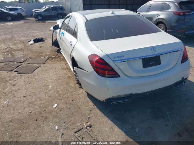 WDDUG8DBXJA368324 Mercedes-Benz S 560