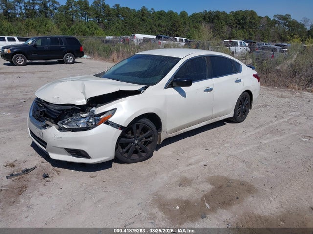 1N4AL3AP1HC280813 Nissan Altima 2.5 Sr