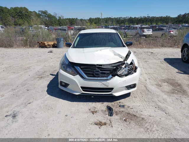 1N4AL3AP1HC280813 Nissan Altima 2.5 Sr