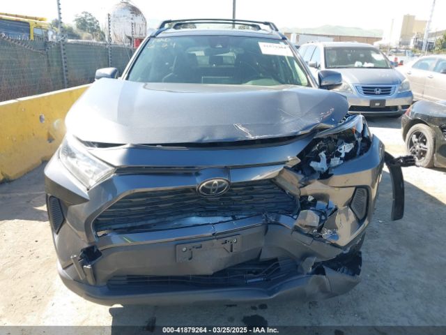 JTMG1RFV3KD025974 Toyota RAV4 LE