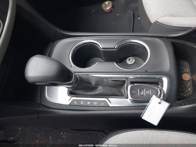 2GNAXHEV6N6131832 Chevrolet Equinox Fwd Ls