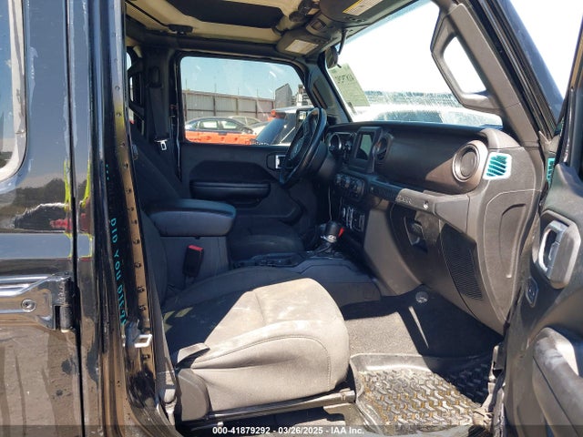 1C4HJXDN9LW323205 Jeep Wrangler Unlimited Sport S 4x4