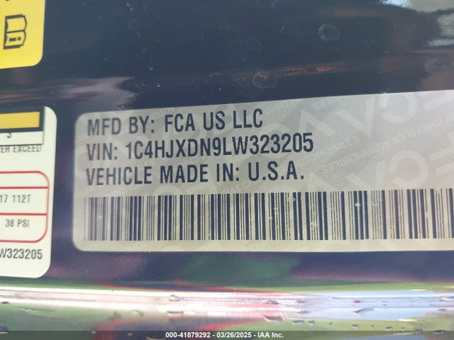 1C4HJXDN9LW323205 Jeep Wrangler Unlimited Sport S 4x4