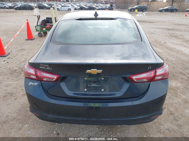 1G1ZD5STXLF042220 Chevrolet Malibu Fwd Lt