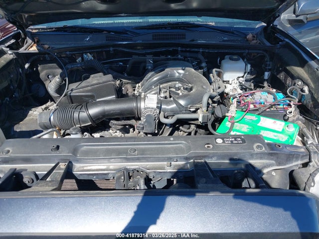 3TMCZ5AN9KM232882 Toyota Tacoma Trd Off Road