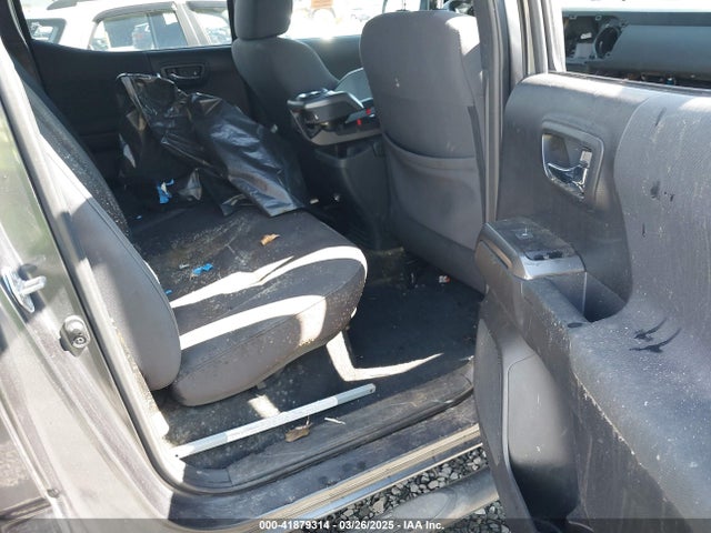 3TMCZ5AN9KM232882 Toyota Tacoma Trd Off Road