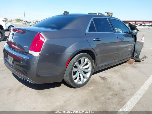 2017 CHRYSLER 300 2C3CCAAG6HH607618 Photo 3