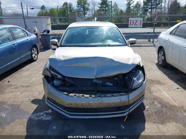 3VWD07AJ6FM229576 Volkswagen Jetta 1.8t Se