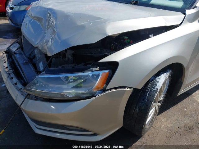 3VWD07AJ6FM229576 Volkswagen Jetta 1.8t Se