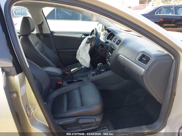 3VWD07AJ6FM229576 Volkswagen Jetta 1.8t Se