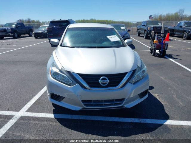 1N4AL3AP7JC147656 Nissan Altima 2.5 S
