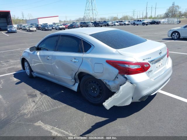 1N4AL3AP7JC147656 Nissan Altima 2.5 S