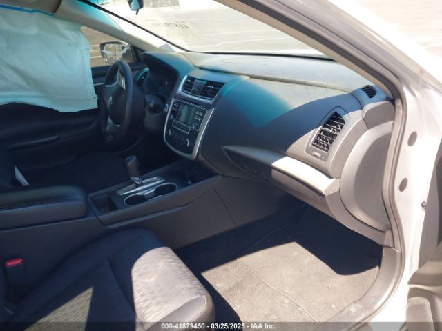 1N4AL3AP7JC147656 Nissan Altima 2.5 S