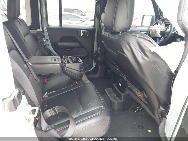 1C4PJXEN6RW120260 Jeep Wrangler 4-door Sahara 4x4