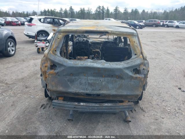 1FMCU0JX5EUA02349 Ford Escape Titanium