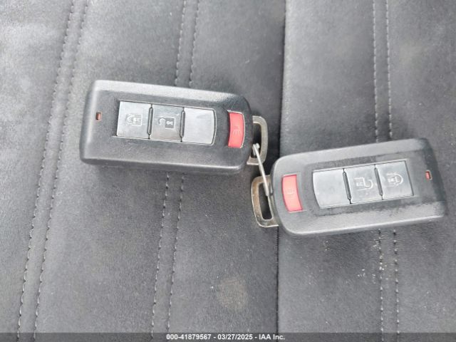 JA4AD3A33KZ034087 Mitsubishi Outlander Le