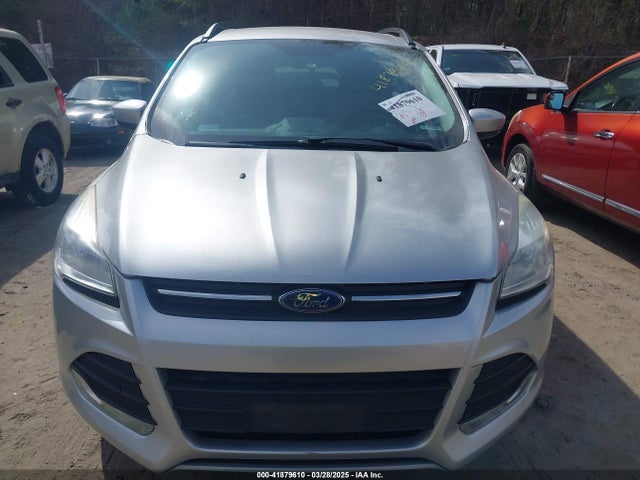1FMCU9GXXGUB10447 Ford ESCAPE SE