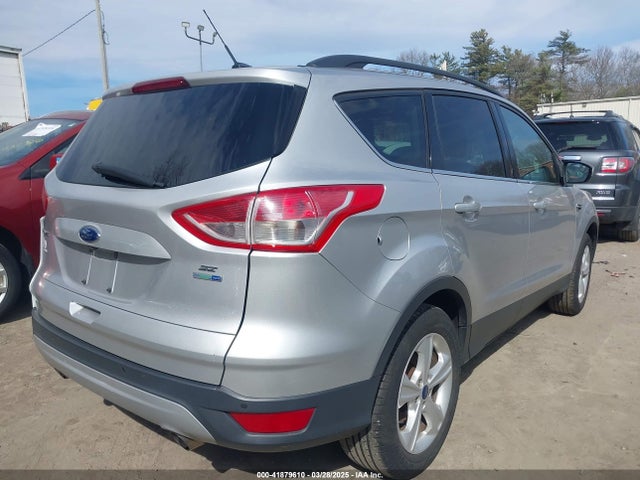 1FMCU9GXXGUB10447 Ford ESCAPE SE