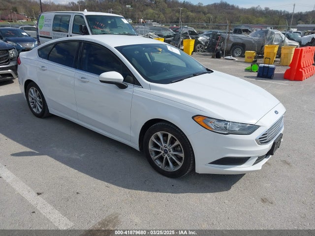 41879680 :رقم المزاد ، 3FA6P0HD2HR194769 vin ، 2017 Ford Fusion Se مزاد بيع