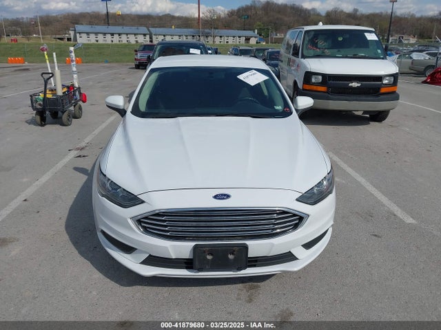 41879680 :رقم المزاد ، 3FA6P0HD2HR194769 vin ، 2017 Ford Fusion Se مزاد بيع