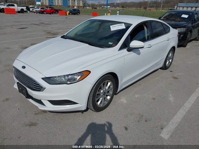 41879680 :رقم المزاد ، 3FA6P0HD2HR194769 vin ، 2017 Ford Fusion Se مزاد بيع