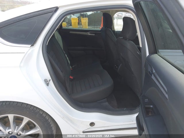 41879680 :رقم المزاد ، 3FA6P0HD2HR194769 vin ، 2017 Ford Fusion Se مزاد بيع