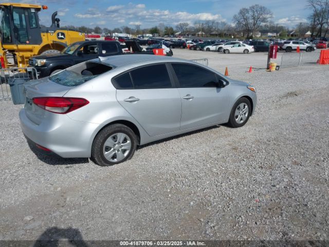 3KPFL4A79JE199885 KIA FORTE LX