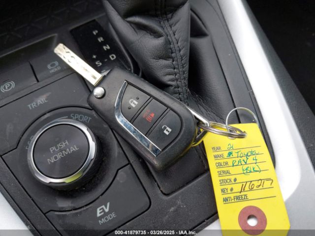 2T3LWRFVXMW118867 Toyota Rav4 Hybrid Le