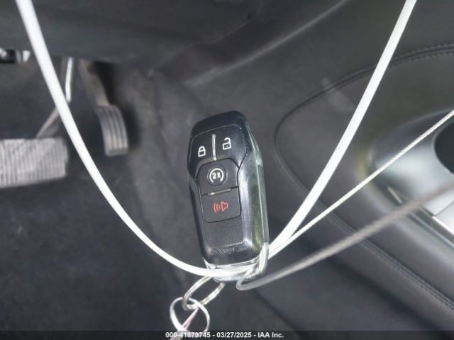 5LMCJ1C95GUJ22200 Lincoln Mkc Premier