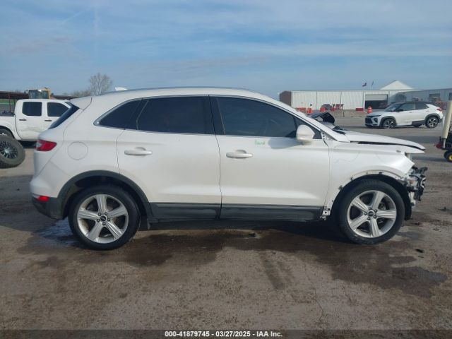 5LMCJ1C95GUJ22200 Lincoln Mkc Premier
