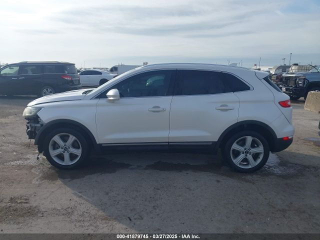 5LMCJ1C95GUJ22200 Lincoln Mkc Premier