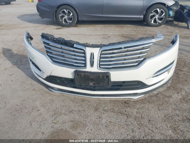 5LMCJ1C95GUJ22200 Lincoln Mkc Premier