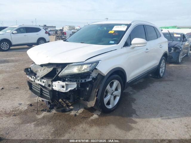 5LMCJ1C95GUJ22200 Lincoln Mkc Premier
