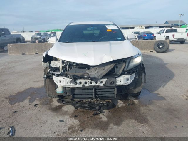 5LMCJ1C95GUJ22200 Lincoln Mkc Premier