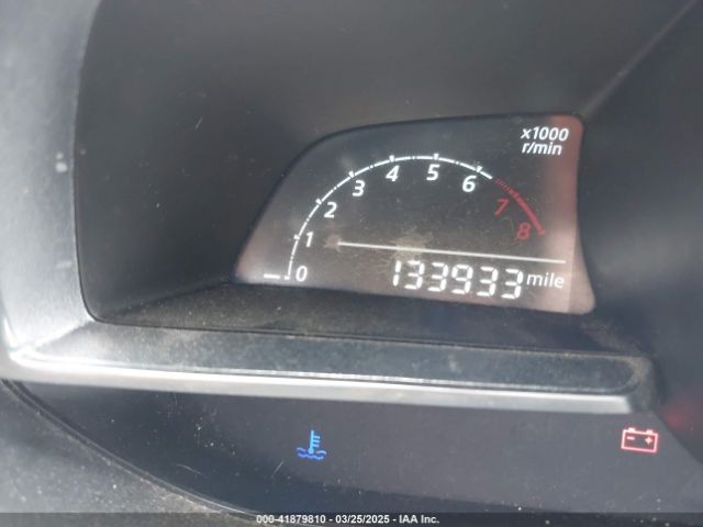 3MYDLBYV3HY180033 Toyota YARIS IA