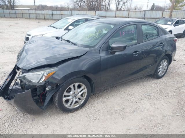 3MYDLBYV3HY180033 Toyota YARIS IA