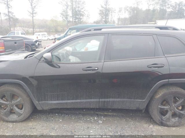 1C4PJLAB4HD240878 Jeep Cherokee Altitude Fwd