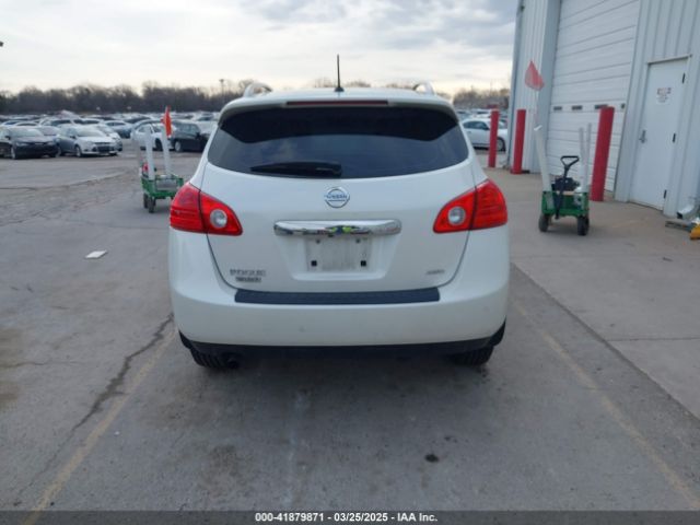JN8AS5MV8FW756946 Nissan Rogue Select S