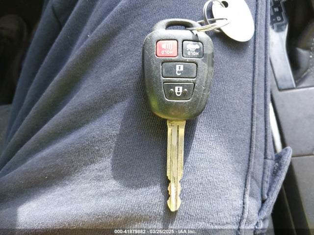 4T1BF1FK6HU438432 Toyota CAMRY LE