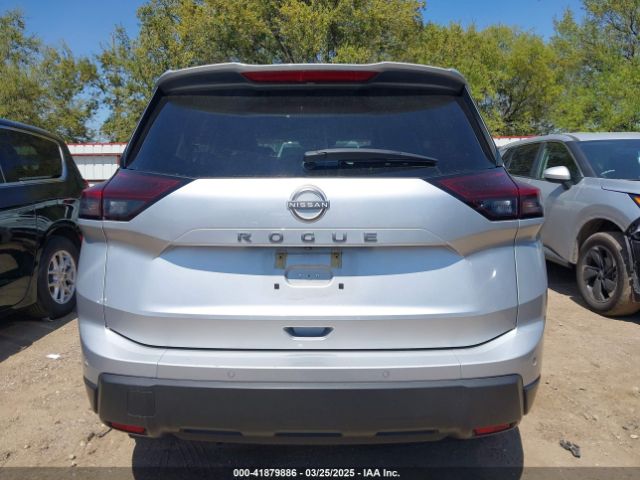 5N1BT3AA4RC674720 Nissan Rogue S Fwd