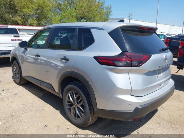 5N1BT3AA4RC674720 Nissan Rogue S Fwd